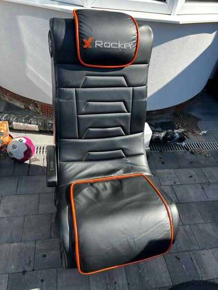 Photo of free Gaming chair with speakers (L31) #2