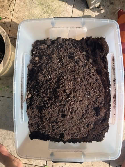 Photo of free 40l of potting soil (CB1) #1