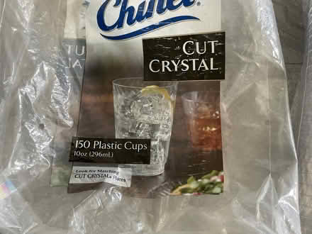 Photo of free 10 oz plastic cups (Ivywild) #1