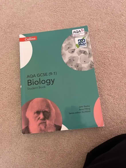 Photo of free Collins GCSE biology textbook (RH1) #1