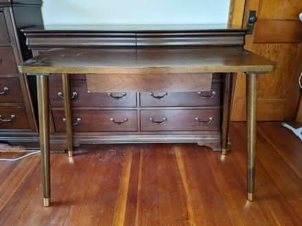Photo of free Desk (Fort Washington MD) #2
