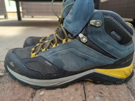 Photo of free Quechua hiking boots UK 9.5, EU 44 (Raynes Park SW20) #1