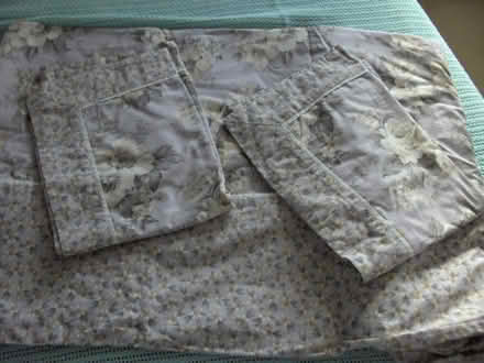 Photo of free Double duvet cover & 2 pillowcases (Great Totham CM9) #1