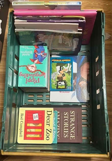 Photo of free Books (mostly children’s) (Great Moor SK2) #1