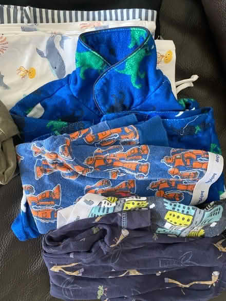 Photo of free Mixed Condition 12-24m Baby Clothes (Hammersmith, W6) #4