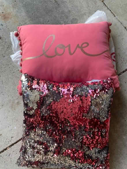 Photo of free Decorative pillows (Westerville) #1
