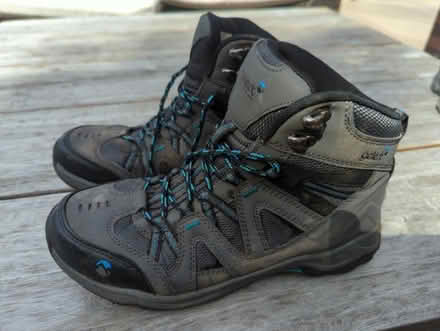 Photo of free Gelert Hiking boots UK 6, EUR 39 (Raynes Park SW20) #1