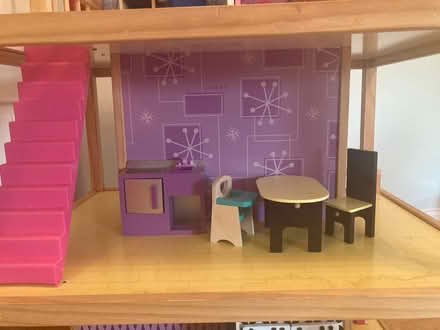 Photo of free Barbie doll house (Linthicum Heights) #3