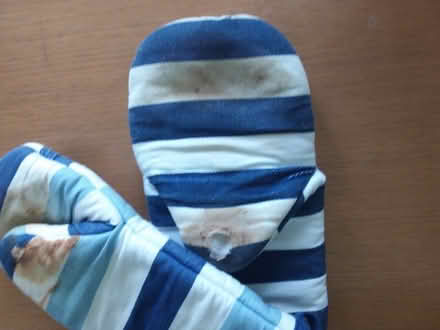 Photo of free oven glove x4 well used for material/repairs (Westbury Fields BS9) #2