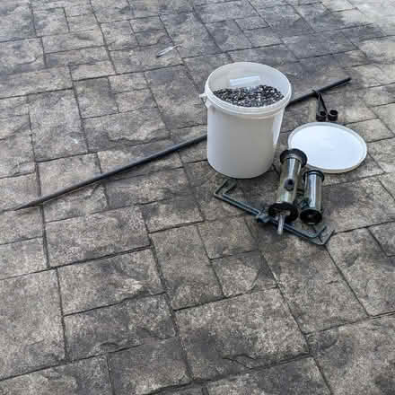 Photo of free Feed the birds (Cliff Hill CV34) #1