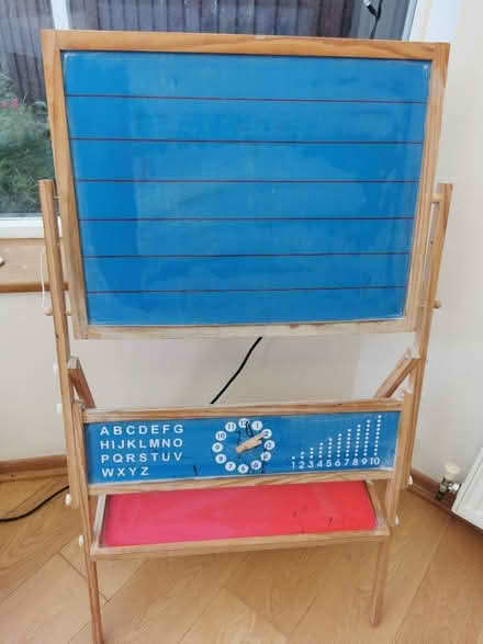 Photo of free Reversible art board/easel (Portchester) #1