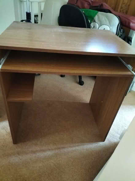Photo of free Basic desk (Beddington SM6) #1