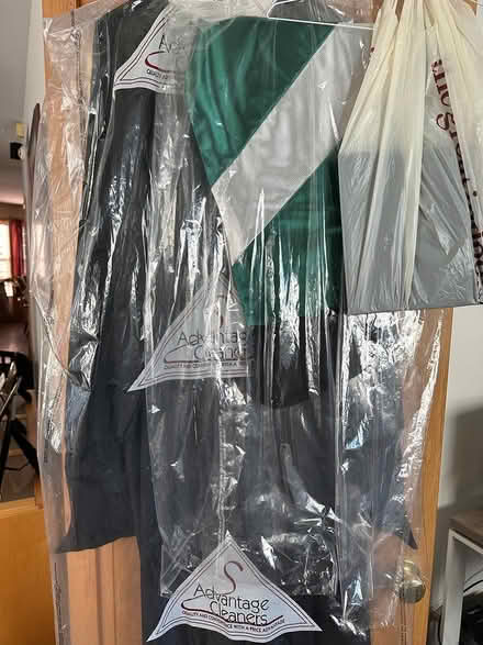 Photo of free Graduation gown (Dundee & Hicks Palatine) #1