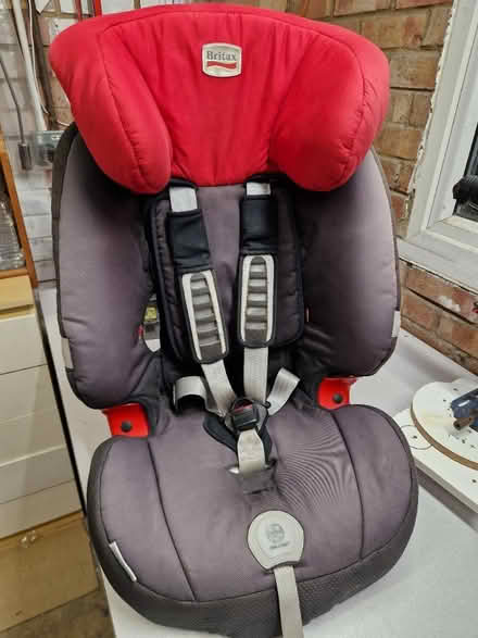 Photo of free Britax Elvola 1-2-3 car seat (LU6 North Dunstable) #1