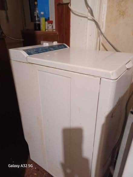 Photo of free Zanussi toploader for parts/ fixing (Bellevue EH7) #1