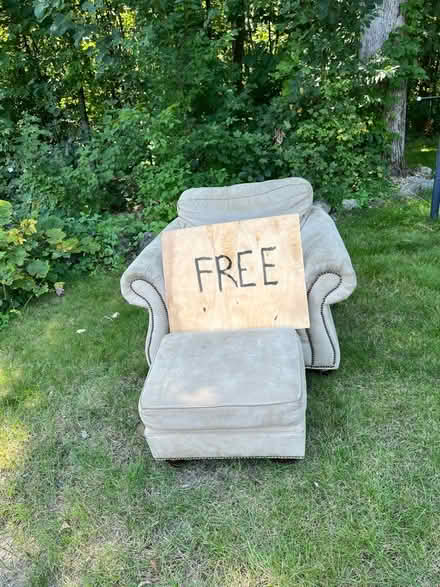 Photo of free Chair and ottoman (Highland ave) #2