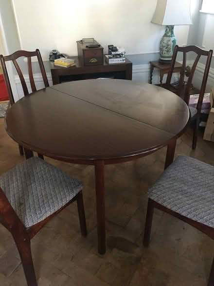 Photo of free Dining table & 4 chairs (PR9) #1