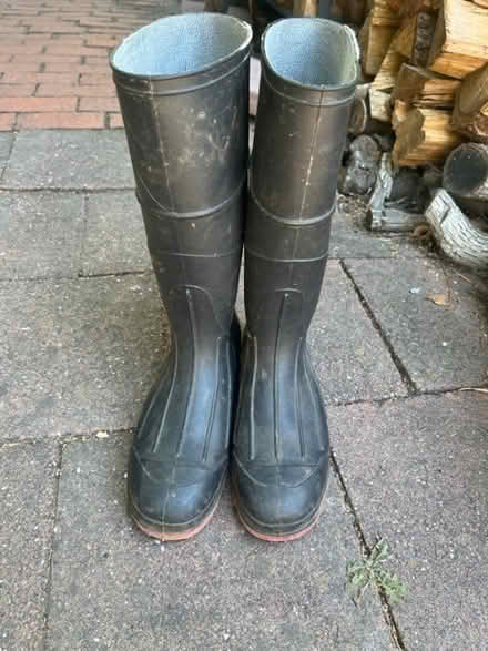Photo of free Size ten men's boots (Woodside Plaza) #1