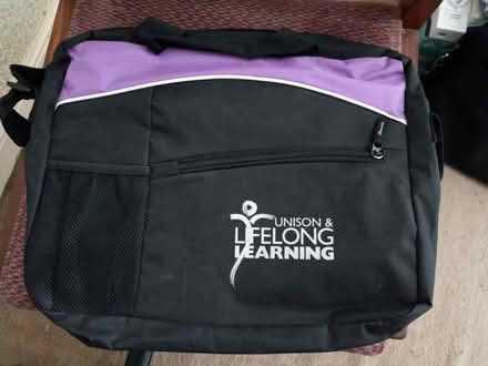Photo of free Laptop sized carrying bag - was a freebie many years ago (Kirkley NR33) #1