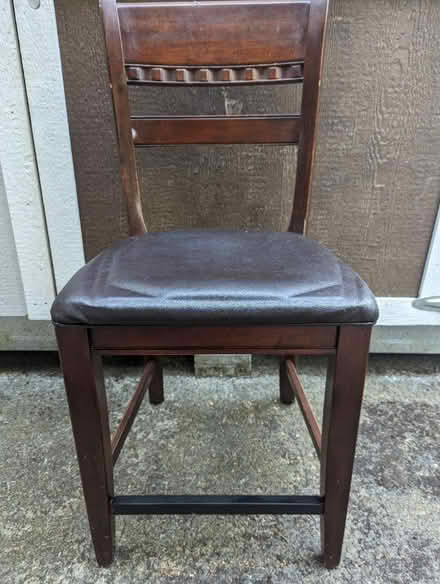 Photo of free 5 Dining room chairs (North City Elementary school) #1