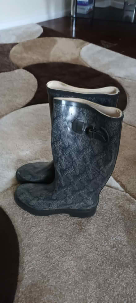 Photo of free Ladies Wellington Boots (Fishermead MK6) #2