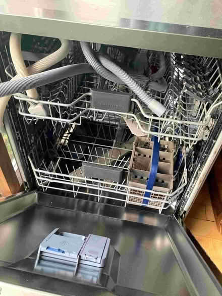 Photo of free Dishwasher (Staveley LA8) #1