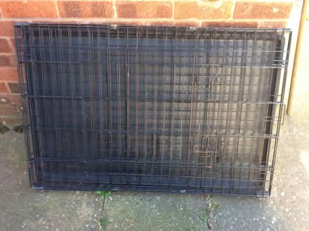 Photo of free Large dog crate (Barnby dun DN3) #1