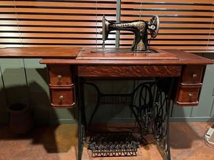 Photo of free Singer treadle sewing machine (Madison/Monona) #2