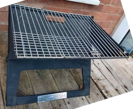 Photo of free portable b-b-q (Hampton Magna CV35) #1