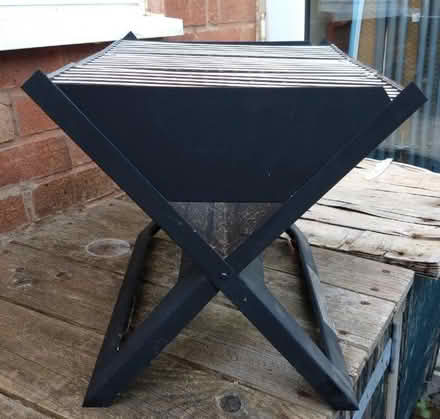Photo of free portable b-b-q (Hampton Magna CV35) #2