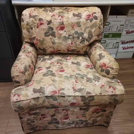 Photo of free Sofa chair (Flemington) #1