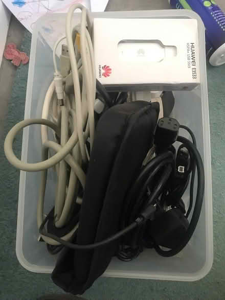 Photo of free Computer / USB Cables and Bits (SG5 Ickleford) #1