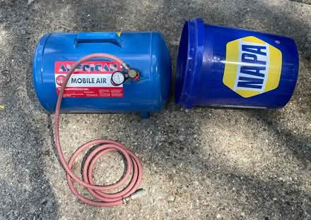 Photo of free Compressed air tank (Farmington, MI) #1
