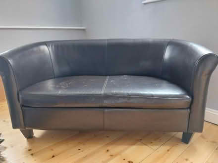 Photo of free Small Settee (Cullercoats NE26) #3