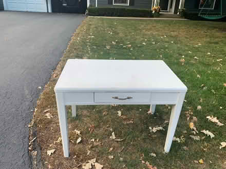 Photo of free Kids Wood desk (Eden prairie) #1