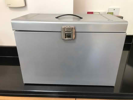 Photo of free Metal carry filing box (HP1) #1