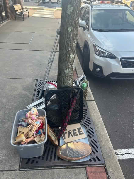 Photo of free Moving out give aways (Perkasie) #2