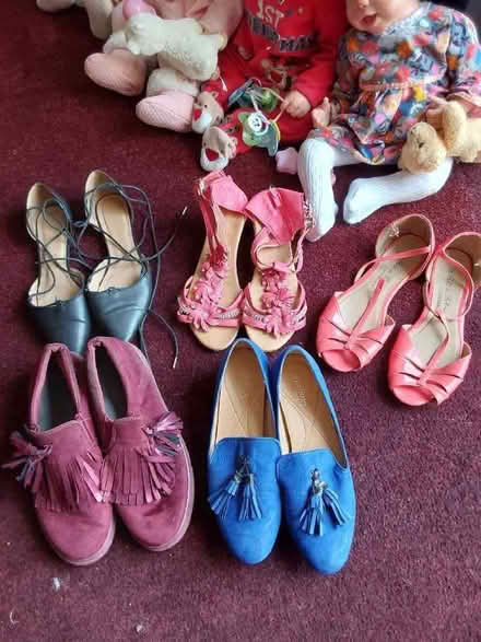 Photo of free 5 pairs of shoes, sandles size 6/7 (Barmston NE38) #1