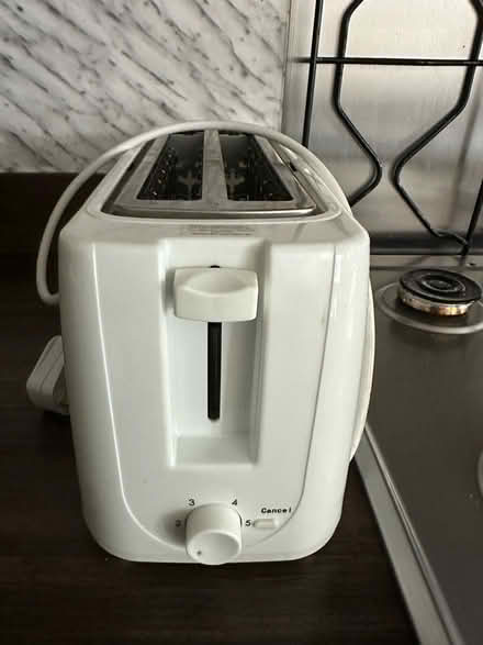 Photo of free Toaster (DE22) #2