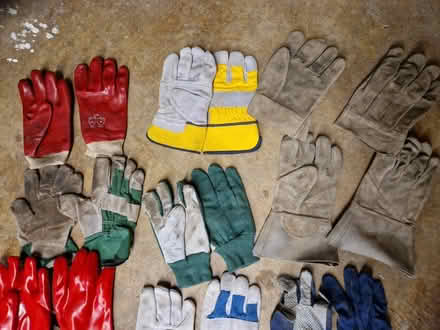 Photo of free Work gloves (LU6 North Dunstable) #2