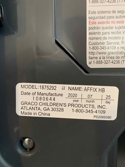 Photo of free Graco booster seat (Silver Spring-Holy Cross Hosp.) #4