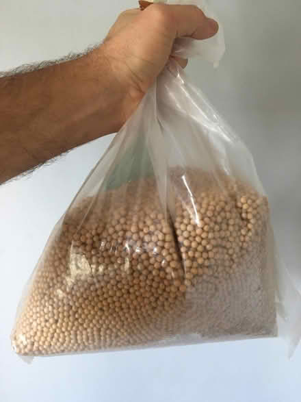 Photo of free 5kg split peas bags + soya beans (Fishponds) #3