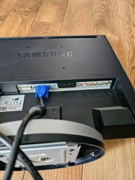 Photo of free Samsung SyncMaster 940MW 19" Widescreen LCD Monitor (Ballygowan BT23) #3