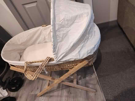 Photo of free Moses basket (Wolverhampton WV2) #4