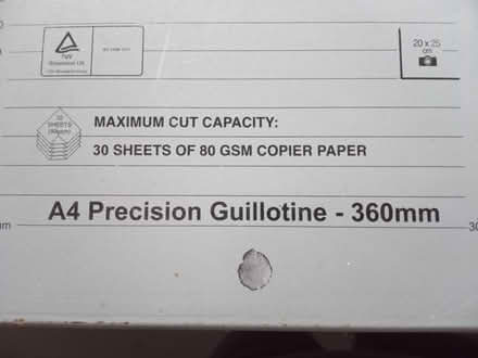 Photo of free paper guillotine (YO22) #2