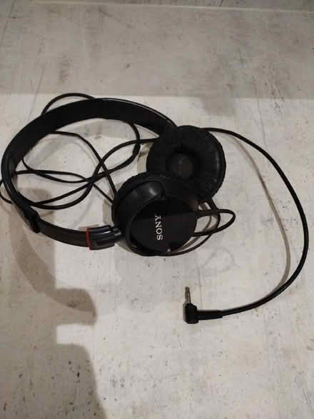 Photo of free Sony headphones (Southborough TN4) #1