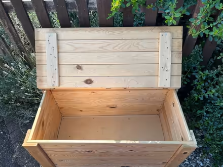 Photo of free Wooden storage box (SS9 Leigh) #1