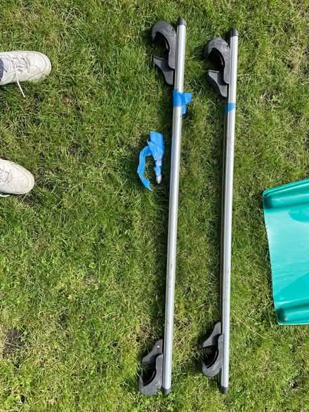 Photo of free Car roof bars (New Malden) #1