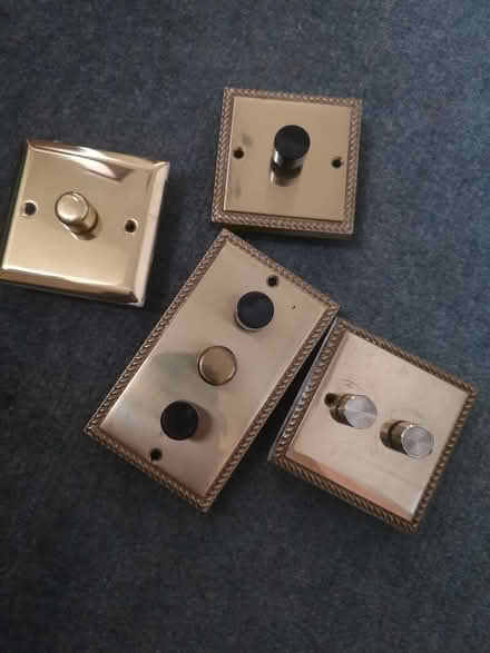 Photo of free Light switches (Canons Corner HA7) #1