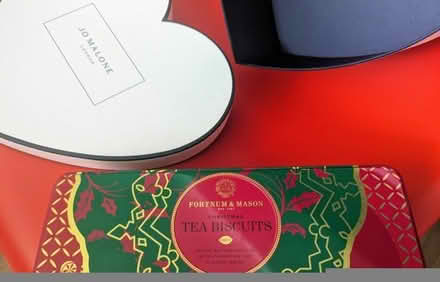 Photo of free heart shaped box and tin (Romford RM1) #1